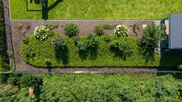 Drohnen-Luftaufnahme: Fassade und Gerüst im Sauerland – freiwerk