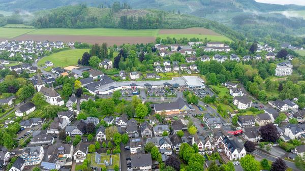 Immobilien-Luftaufnahmen im Sauerland – freiwerk