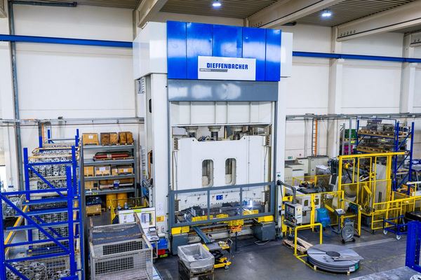 Drohnen-Luftaufnahme: Produktionsstandort im Sauerland – freiwerk
