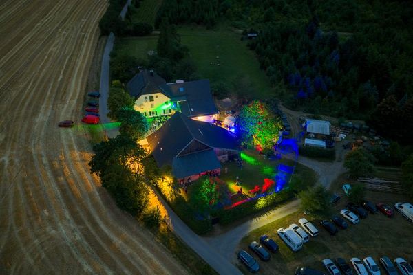 Drohnen-Luftaufnahme: Festgelände im Sauerland – freiwerk